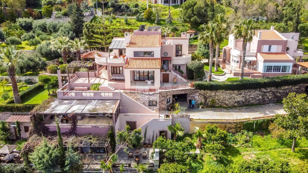 Modern Villas With Gardens And Stunning Views リガリア エクステリア 写真