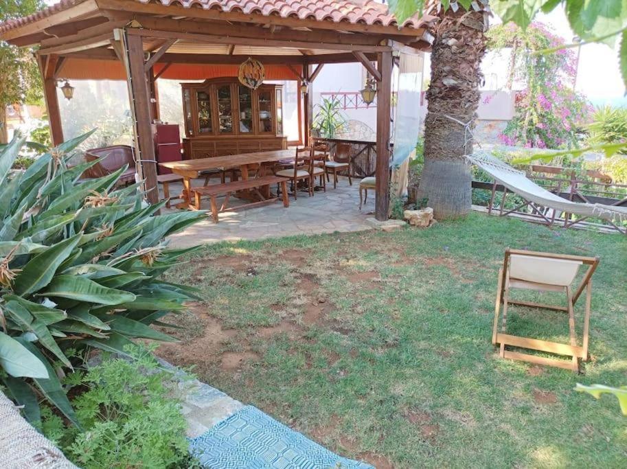 Modern Villas With Gardens And Stunning Views リガリア エクステリア 写真