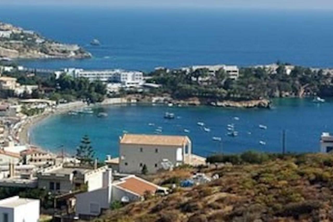Modern Villas With Gardens And Stunning Views リガリア エクステリア 写真