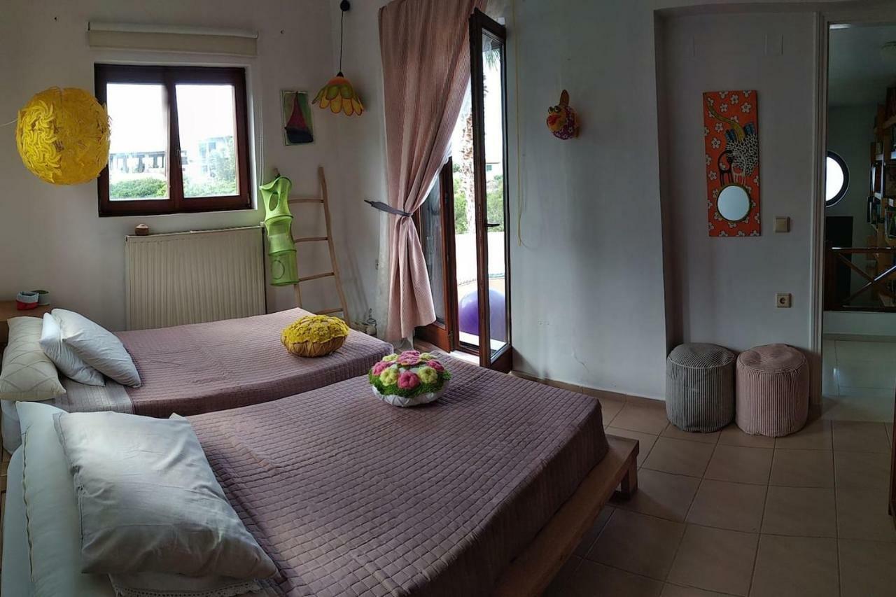 Modern Villas With Gardens And Stunning Views リガリア エクステリア 写真